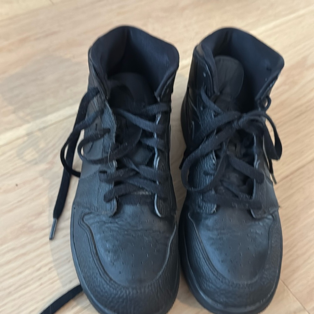 6.5 youth Jordan’s